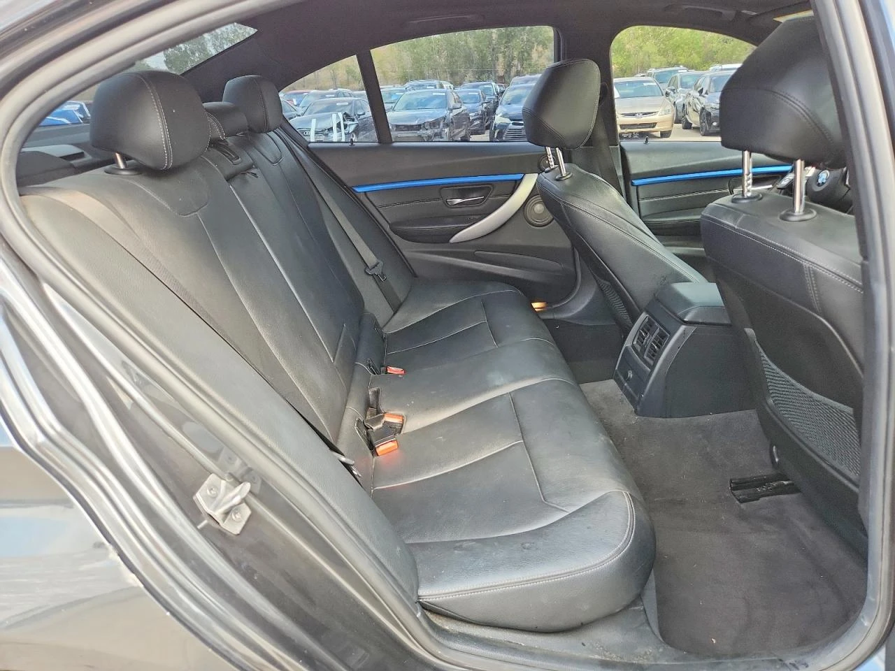 BMW 340 3.0l Xi, снимка 10 - Автомобили и джипове - 55755664