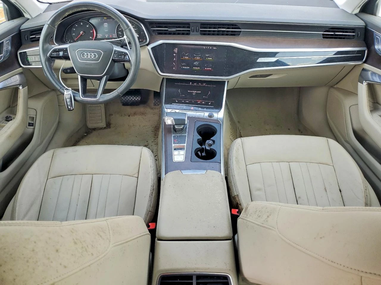 Audi A6 2.0l Premium, снимка 8 - Автомобили и джипове - 55802600