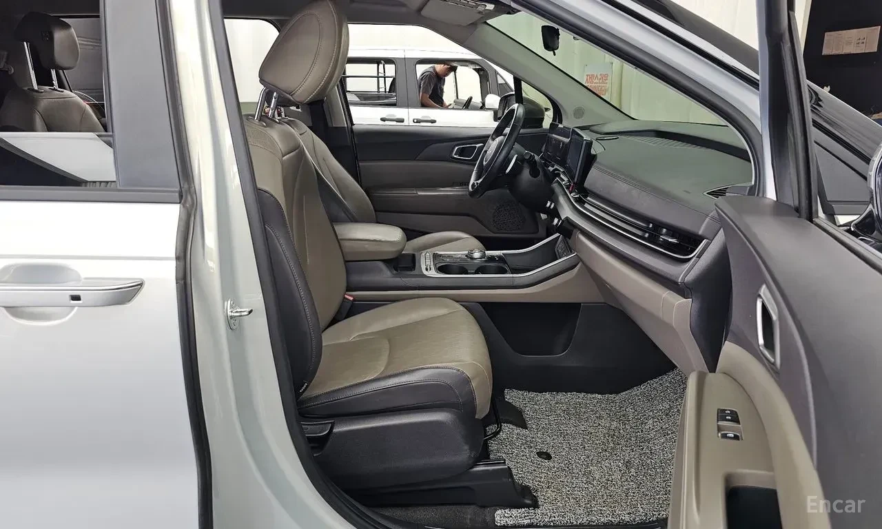 Kia Carnival PRESTIGE* 9* МЕСТА* ПОДГРЕВ* ОБДУХВАНЕ* 360КАМЕРА*, снимка 13 - Автомобили и джипове - 56183934