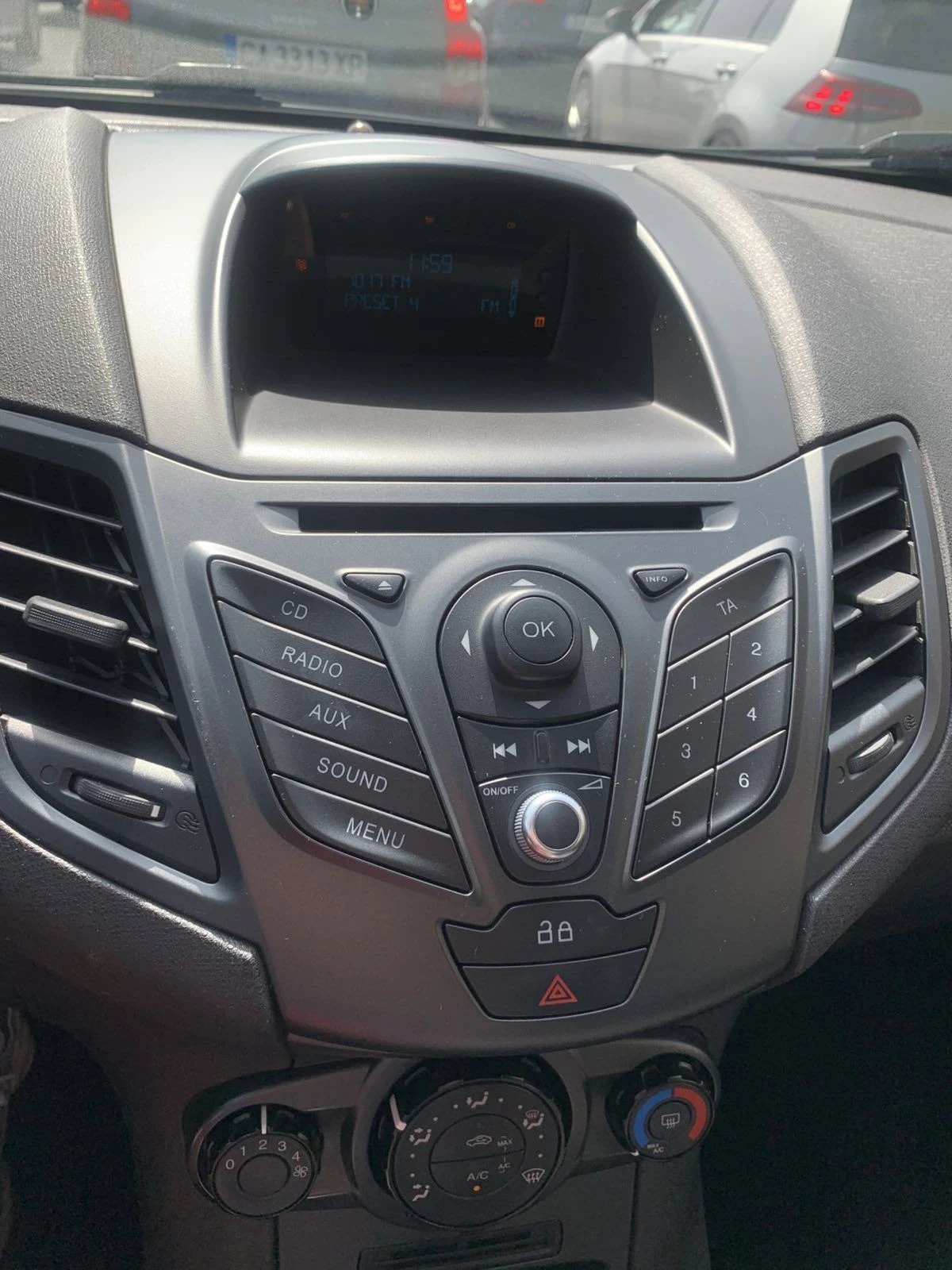 Ford Fiesta, снимка 6 - Автомобили и джипове - 56242964