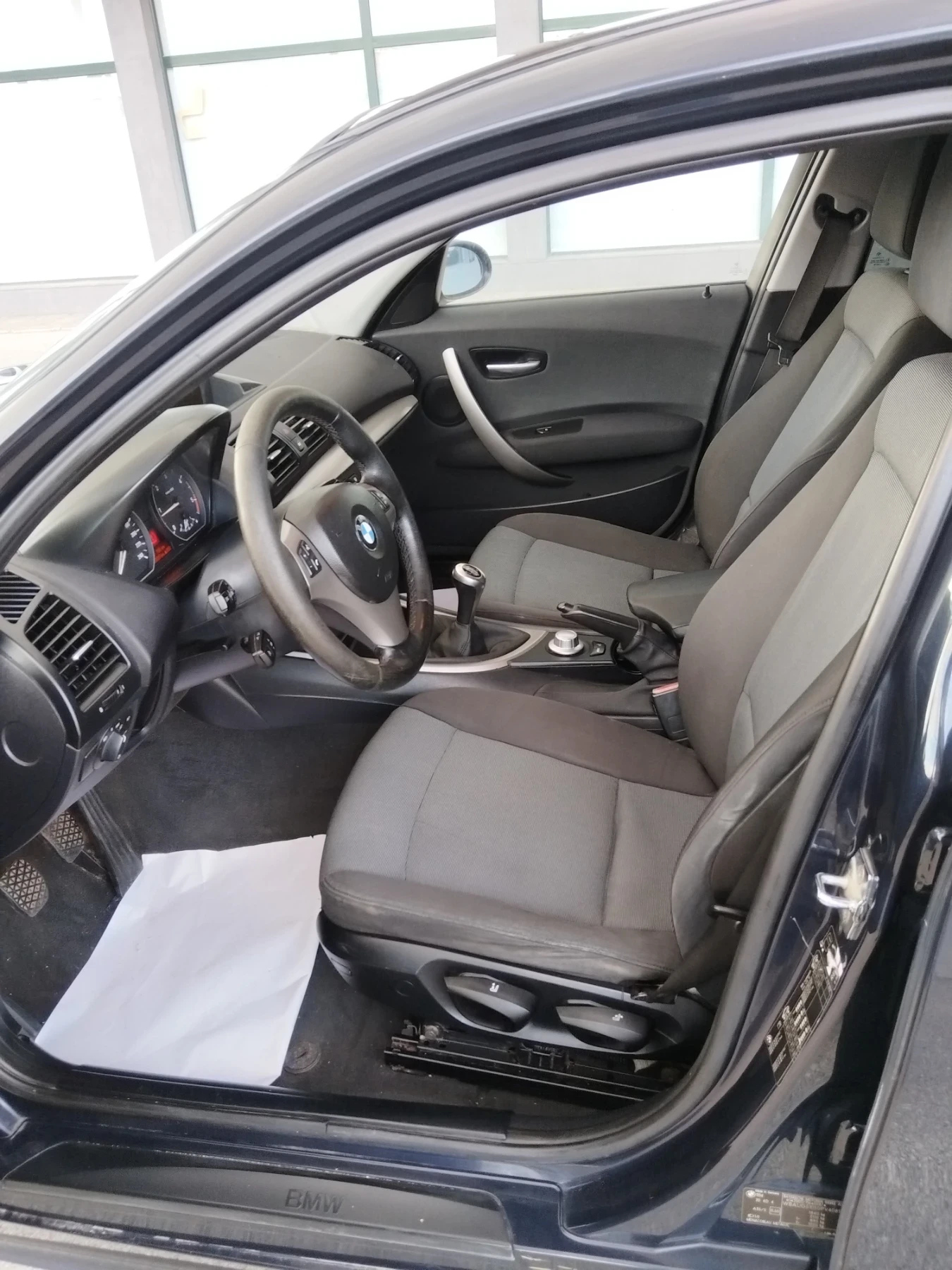 BMW 120 2.0 D, снимка 11 - Автомобили и джипове - 56299567