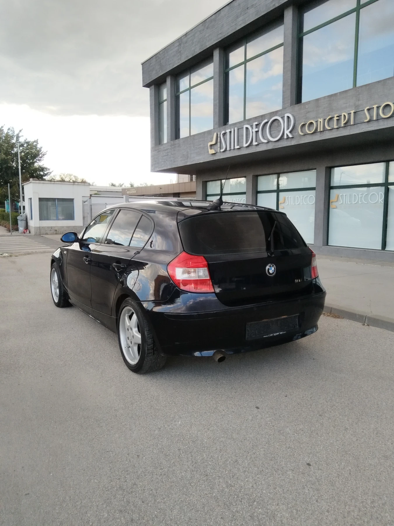 BMW 120 2.0 D, снимка 4 - Автомобили и джипове - 56299567