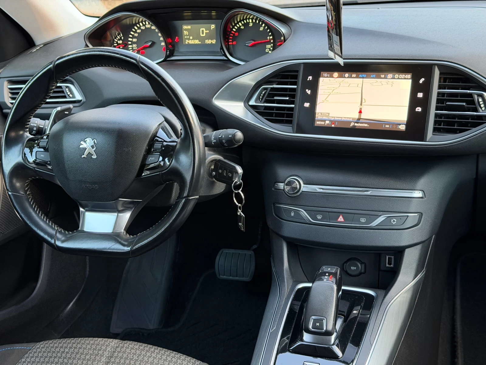 Peugeot 308 1.5HDI 8EAT, снимка 2 - Автомобили и джипове - 56330822