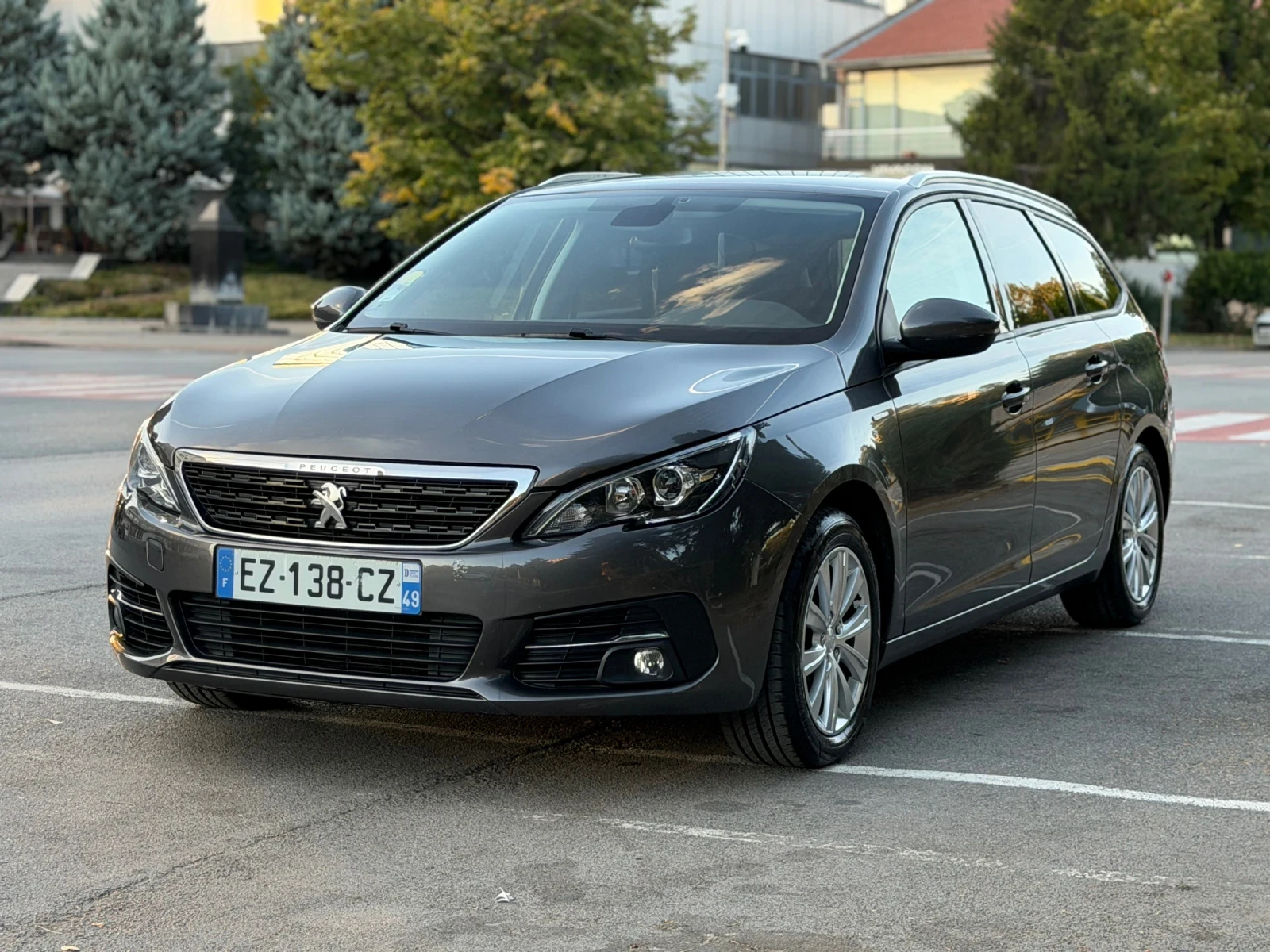Peugeot 308 1.5HDI 8EAT, снимка 6 - Автомобили и джипове - 56330822