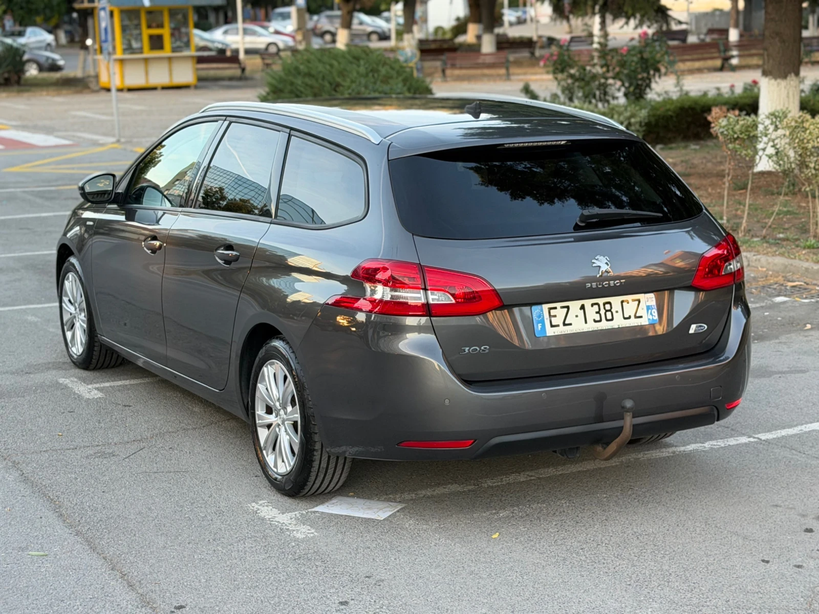 Peugeot 308 1.5HDI 8EAT, снимка 8 - Автомобили и джипове - 56330822