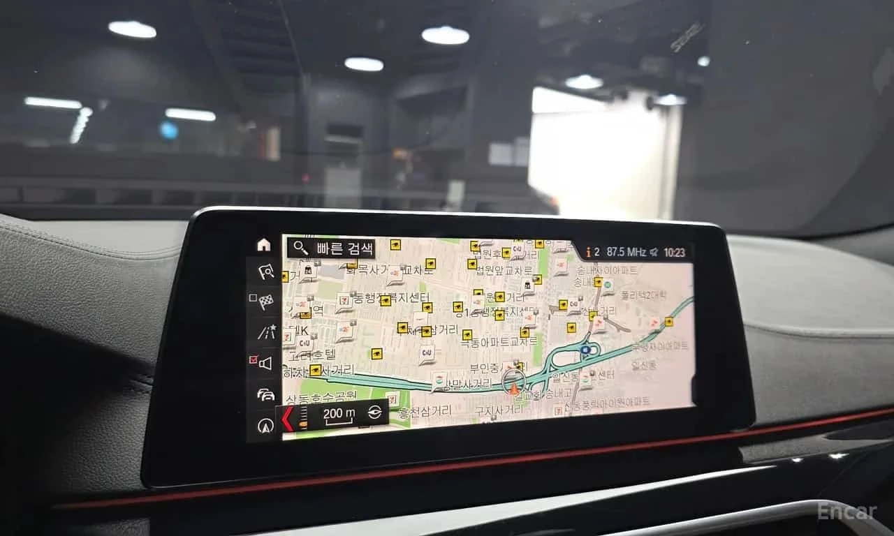 BMW 530 i xDrive M Sport* DIS* INDIVIDUAL* HUD* �����* B&W | Mobile.bg � ����������� 15