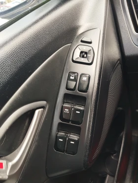 Hyundai IX35 БЕНЗИН АВТОМАТИК 2.0 163к.с. KEYLESS АВТОПИЛОТ , снимка 12
