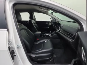 Kia Sportage 1.6T 2WD TRENDY, снимка 10