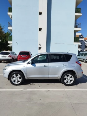 Toyota Rav4 2.2 D-4D, снимка 2