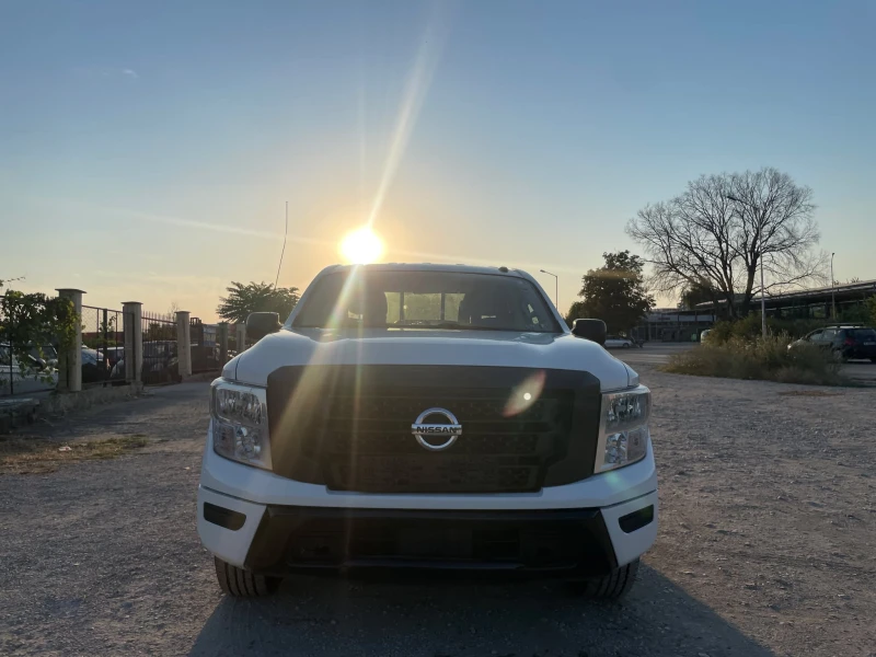 Nissan Titan crew cab V8 5.6L, снимка 3 - Автомобили и джипове - 48994246