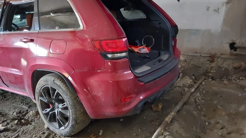 Jeep Grand cherokee Srt8 , снимка 4 - Автомобили и джипове - 52554536