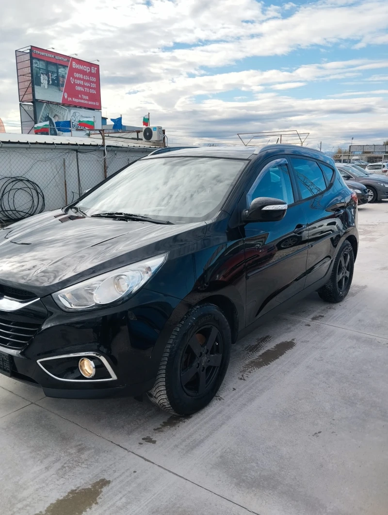Hyundai IX35 БЕНЗИН АВТОМАТИК 2.0 163к.с. KEYLESS АВТОПИЛОТ , снимка 2 - Автомобили и джипове - 52377639