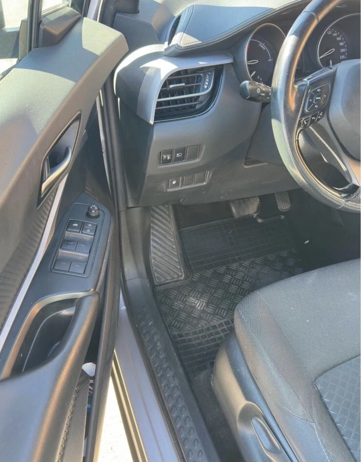 Toyota C-HR 1.8Hybrid 122HP EURO 6 - изображение 6