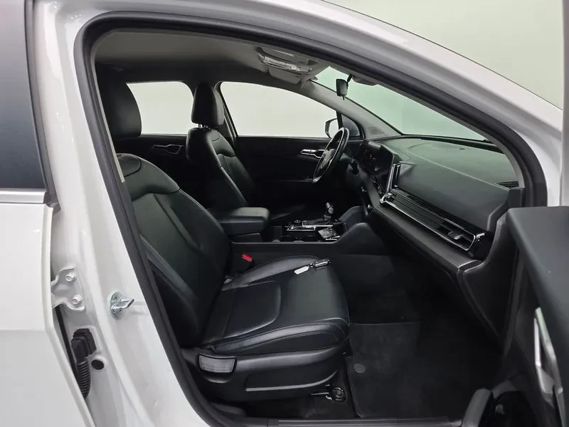 Kia Sportage 1.6T 2WD TRENDY, снимка 10 - Автомобили и джипове - 56305436