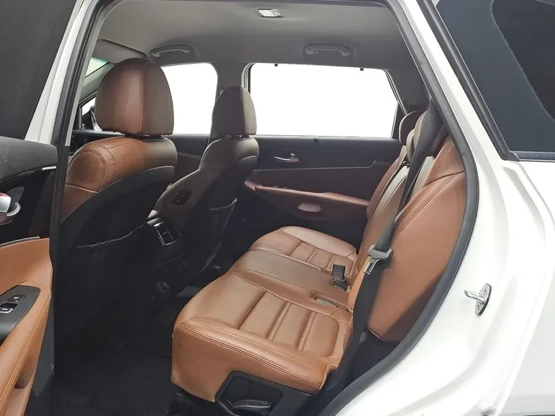 Kia Sorento, снимка 12 - Автомобили и джипове - 56561101