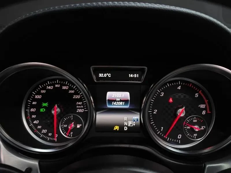 Mercedes-Benz GLE 350, снимка 8 - Автомобили и джипове - 56734353