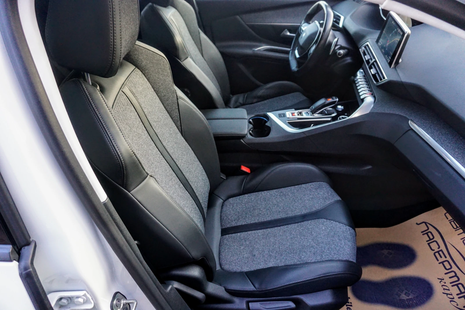 Peugeot 3008 1.2i PURETECH T ALLURE  | Mobile.bg   12