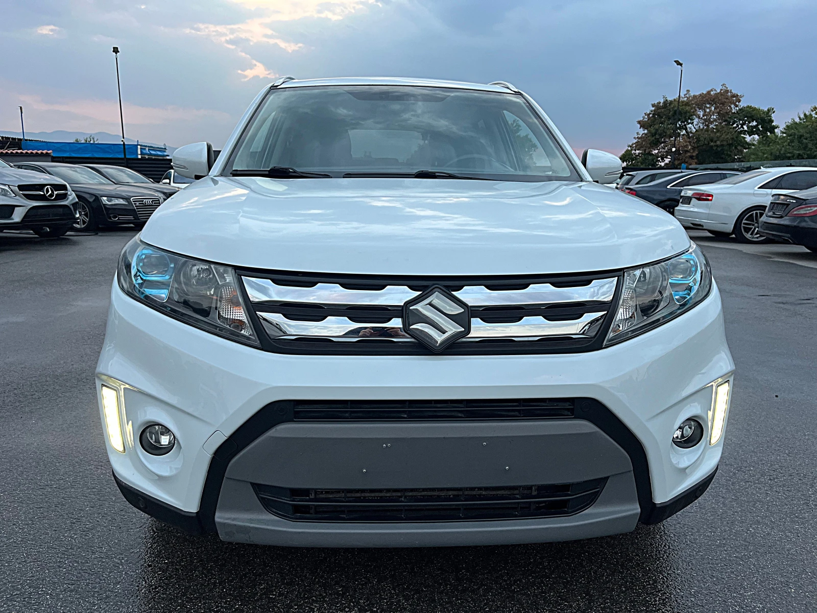 Suzuki Vitara 1.6DDiS V-4x4-LED-XENON-NAVI-AVTOMATIK-FULL - [1] 