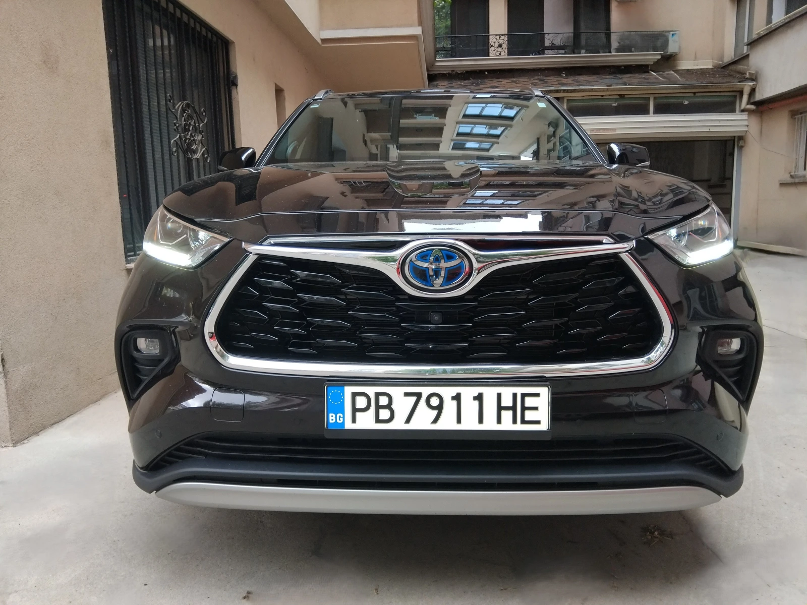 Toyota Highlander 2.5 Platinum Личен автомобил  - изображение 4