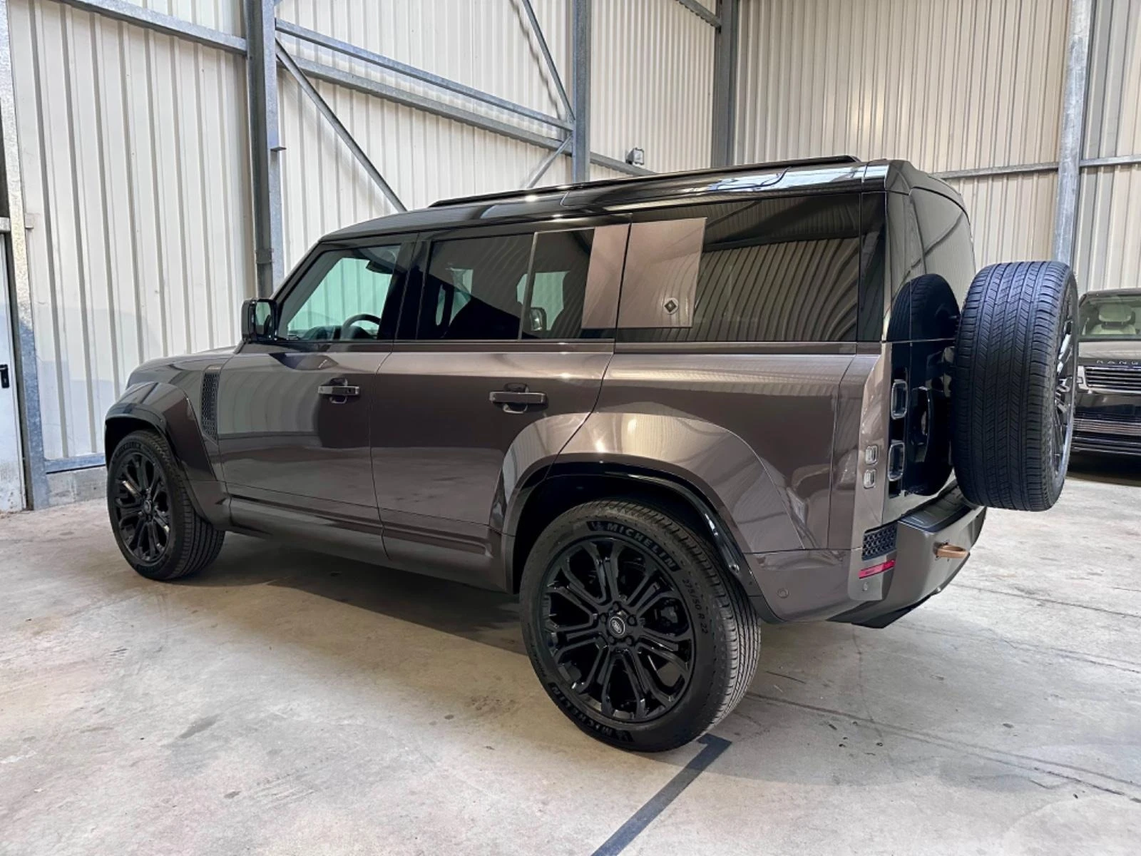 Land Rover Defender 110 P635 OCTA 360 LED MERIDIAN PANO - изображение 5