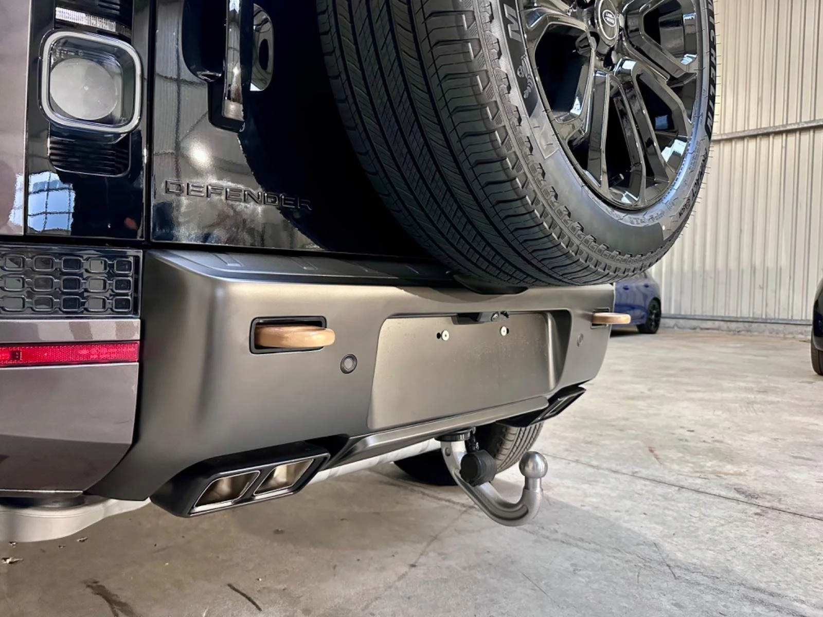 Land Rover Defender 110 P635 OCTA 360 LED MERIDIAN PANO - изображение 6