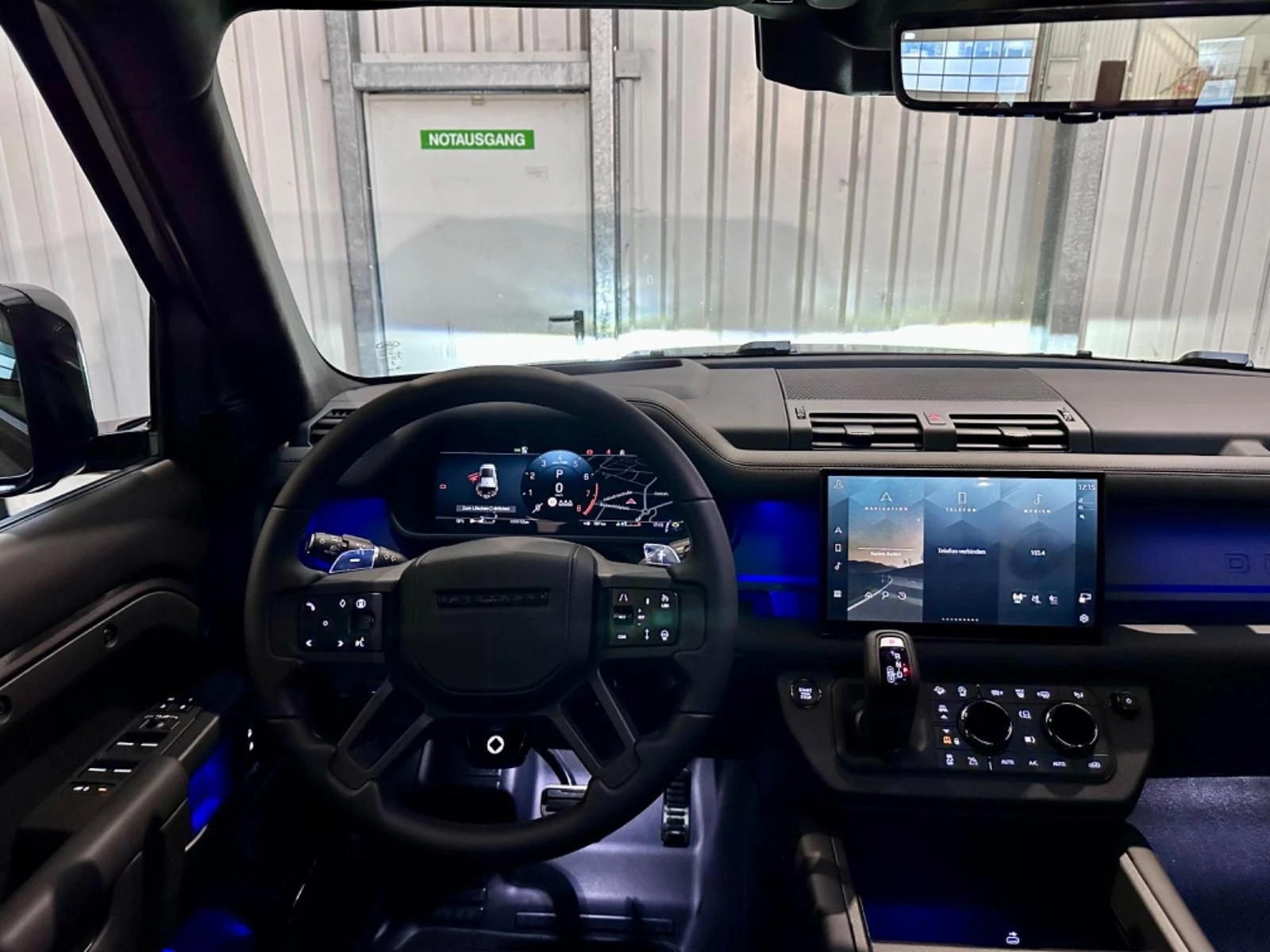 Land Rover Defender 110 P635 OCTA 360 LED MERIDIAN PANO - изображение 9