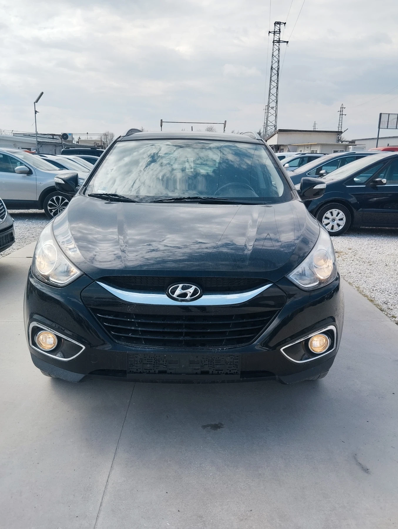Hyundai IX35 БЕНЗИН АВТОМАТИК 2.0 163к.с. KEYLESS АВТОПИЛОТ , снимка 2 - Автомобили и джипове - 52377639