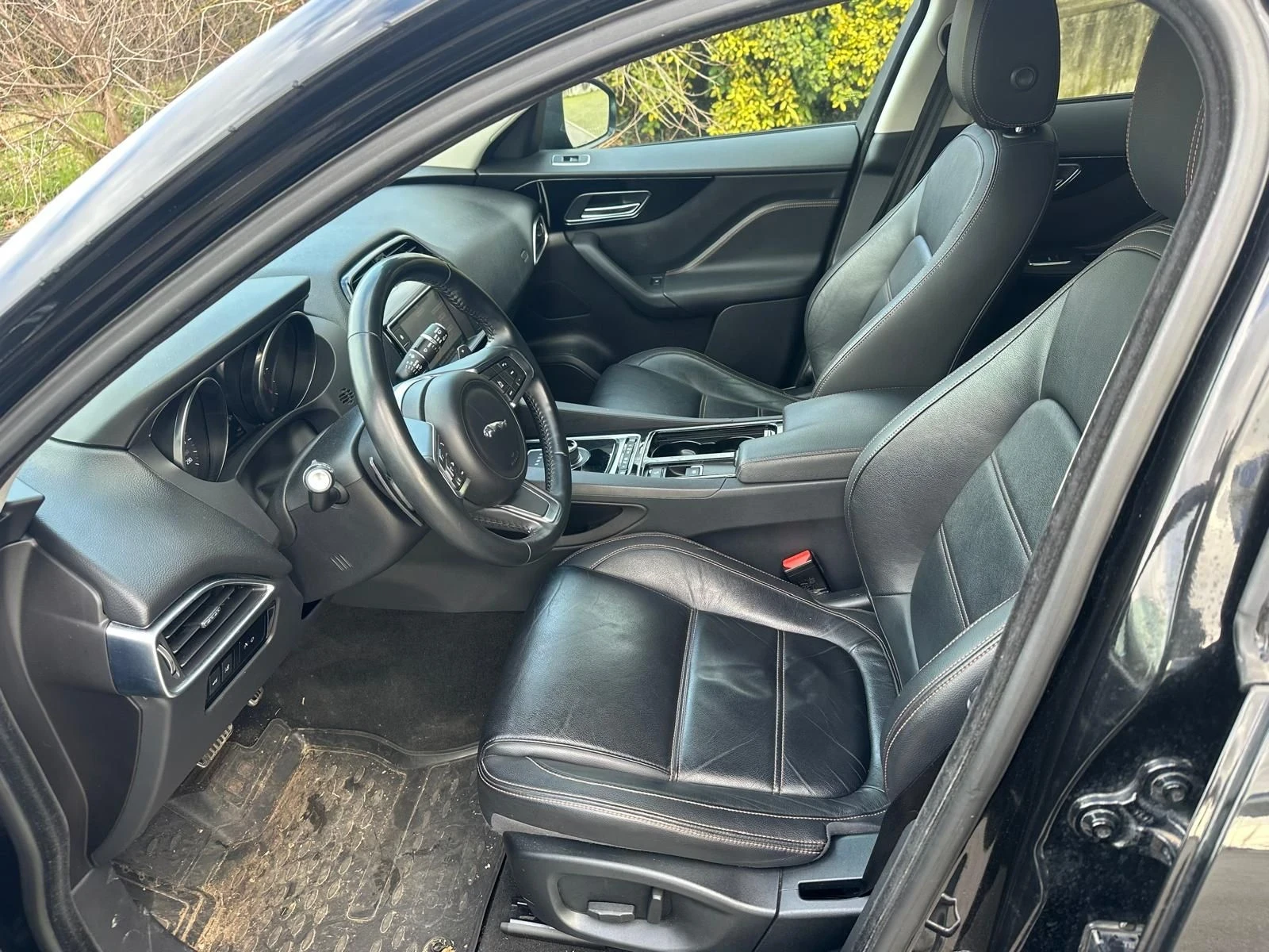 Jaguar F-PACE 2.0D 25D 241kc - изображение 8