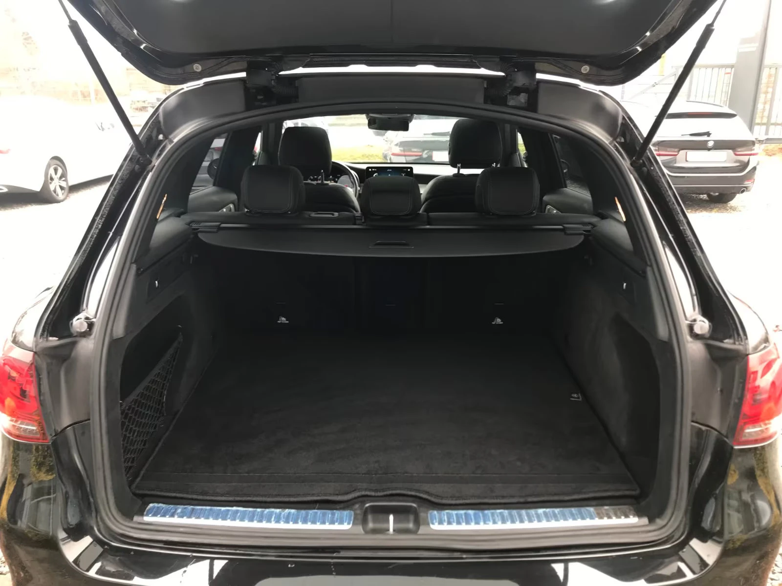 Mercedes-Benz GLC 220 d/AMG/194HP/PANO/360/BURM/DISTR./KEYLESS/LED/857g | Mobile.bg � ����������� 15