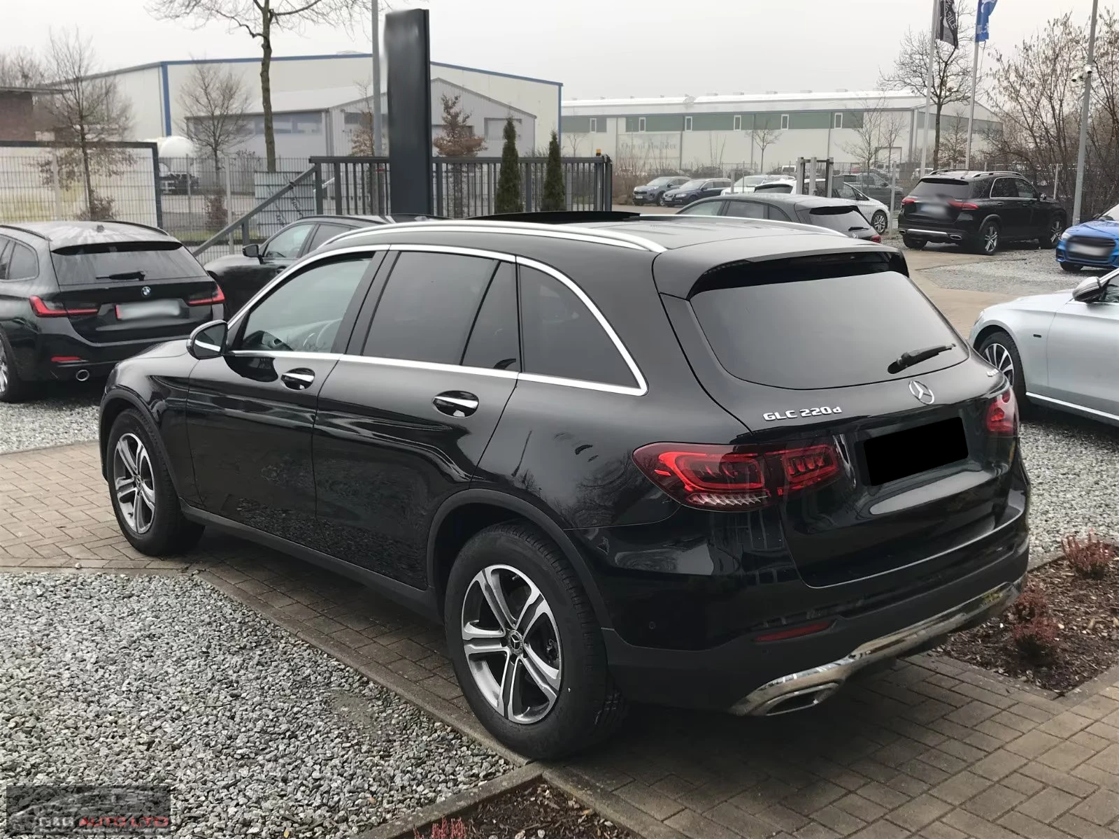 Mercedes-Benz GLC 220 d/AMG/194HP/PANO/360/BURM/DISTR./KEYLESS/LED/857g - изображение 2