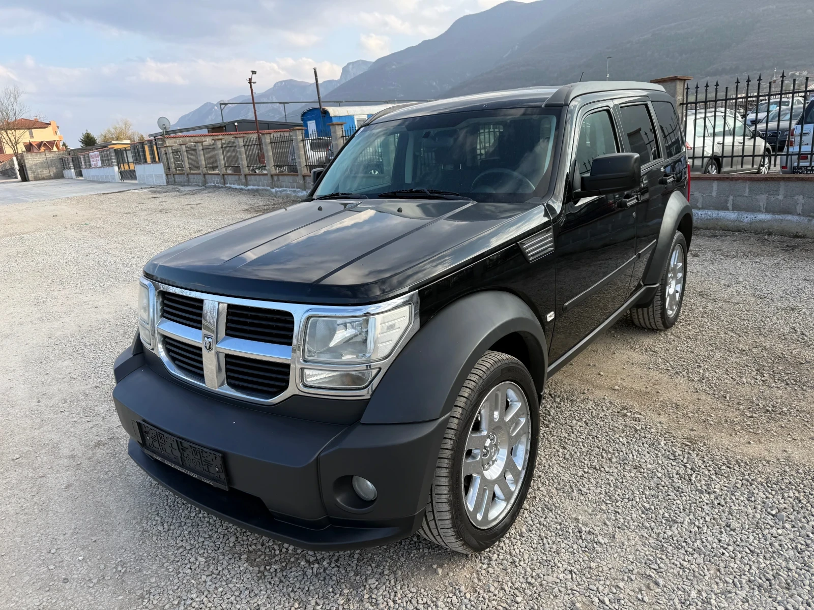 Dodge Nitro 2.8 CRD 177 к.с., снимка 2 - Автомобили и джипове - 53850188