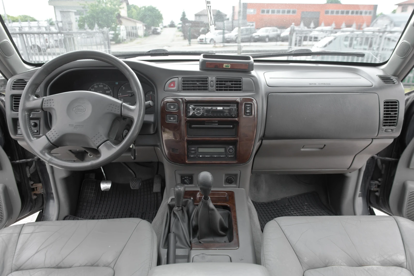 Nissan Patrol 2.8tdi, снимка 12 - Автомобили и джипове - 54635186