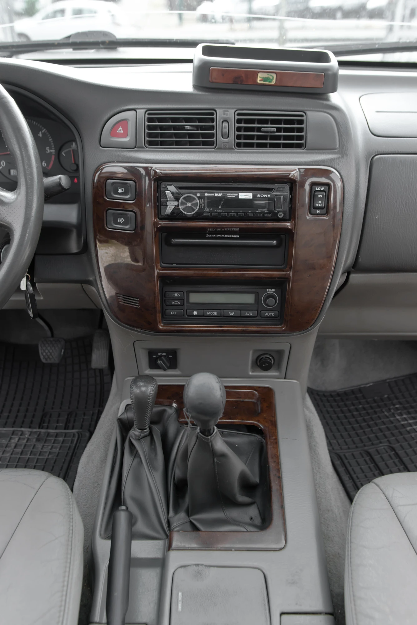 Nissan Patrol 2.8tdi, снимка 17 - Автомобили и джипове - 54635186