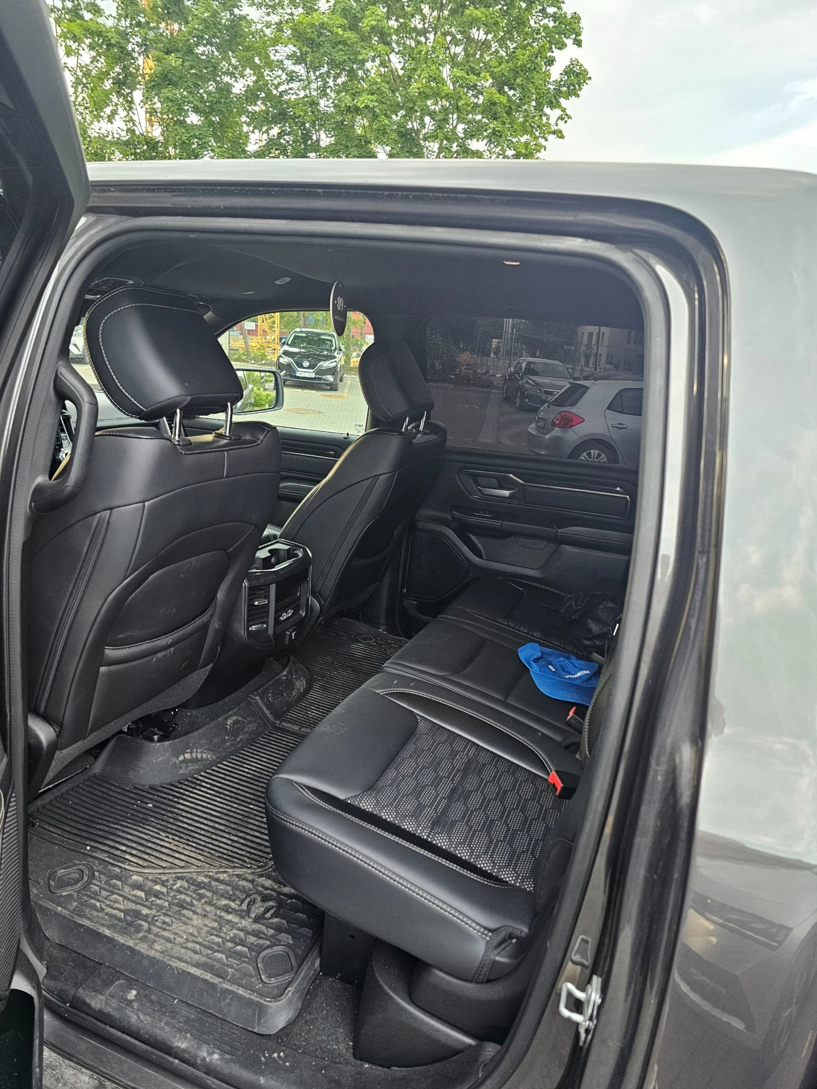 Dodge RAM 1500, снимка 8 - Автомобили и джипове - 55011050