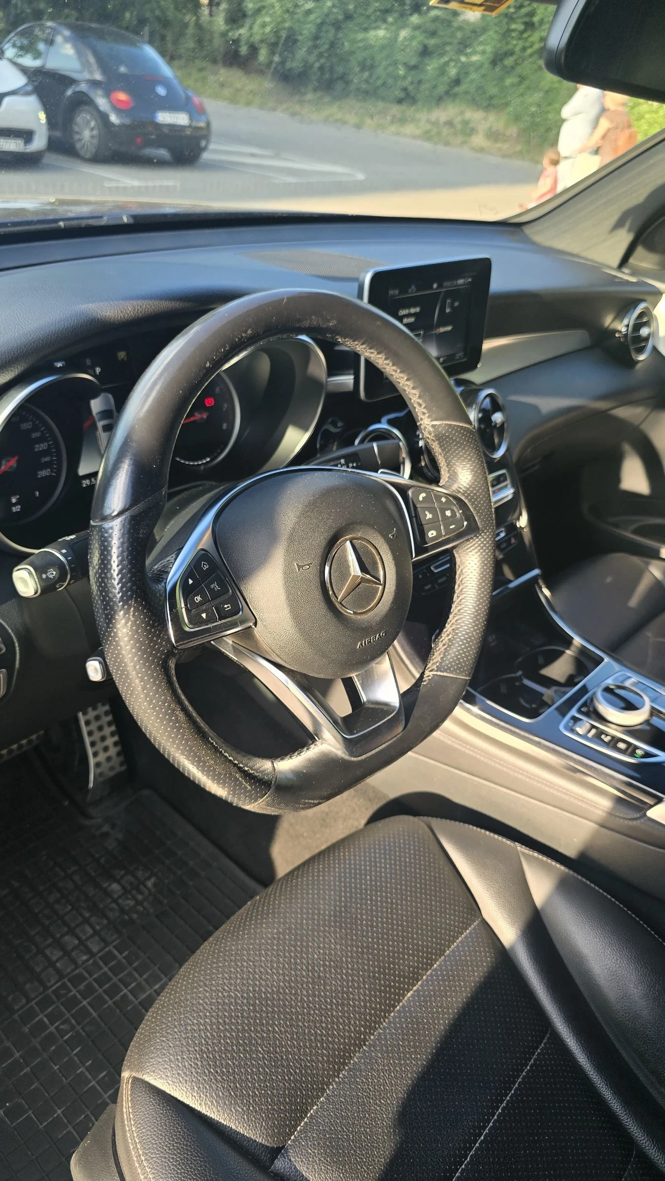 Mercedes-Benz GLC 250 GLC Coupe 250 4MATIC 9G-Tronic, снимка 13 - Автомобили и джипове - 55088093