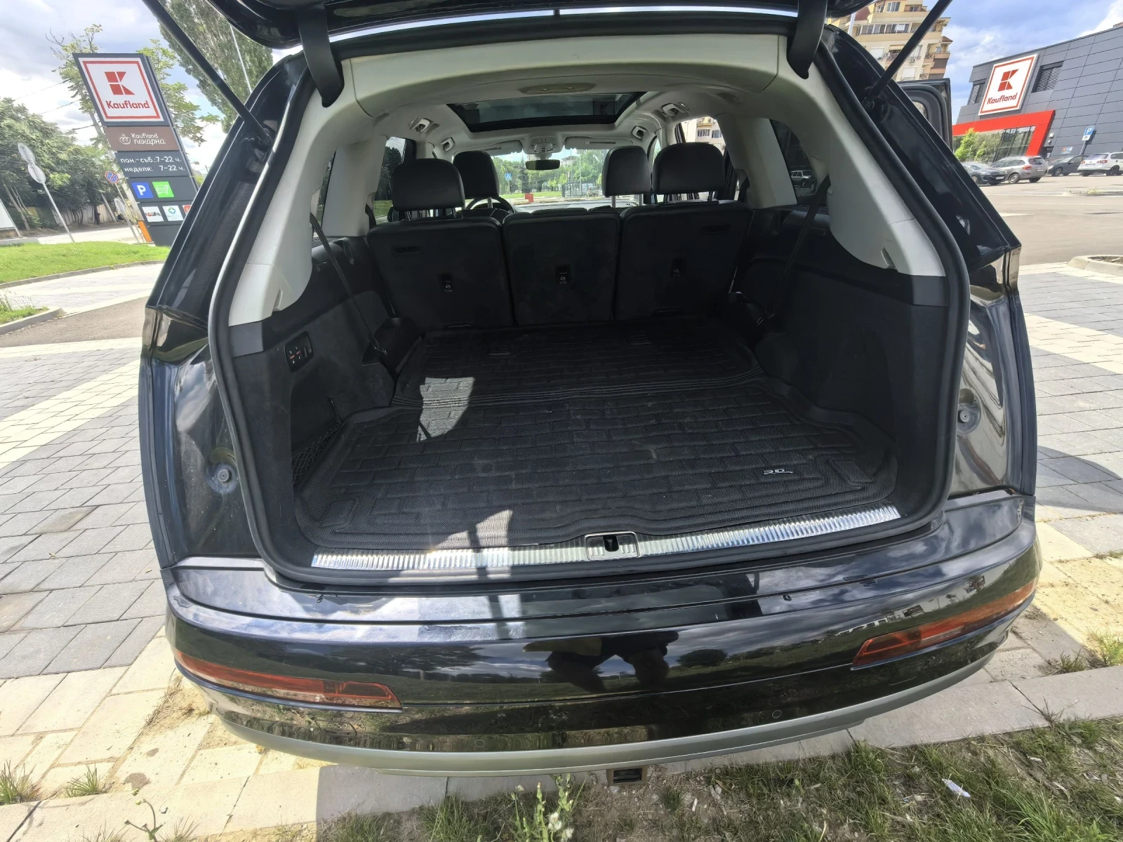 Audi Q7 Premium Plus| 7 места | С включено ДДС, снимка 14 - Автомобили и джипове - 55167257