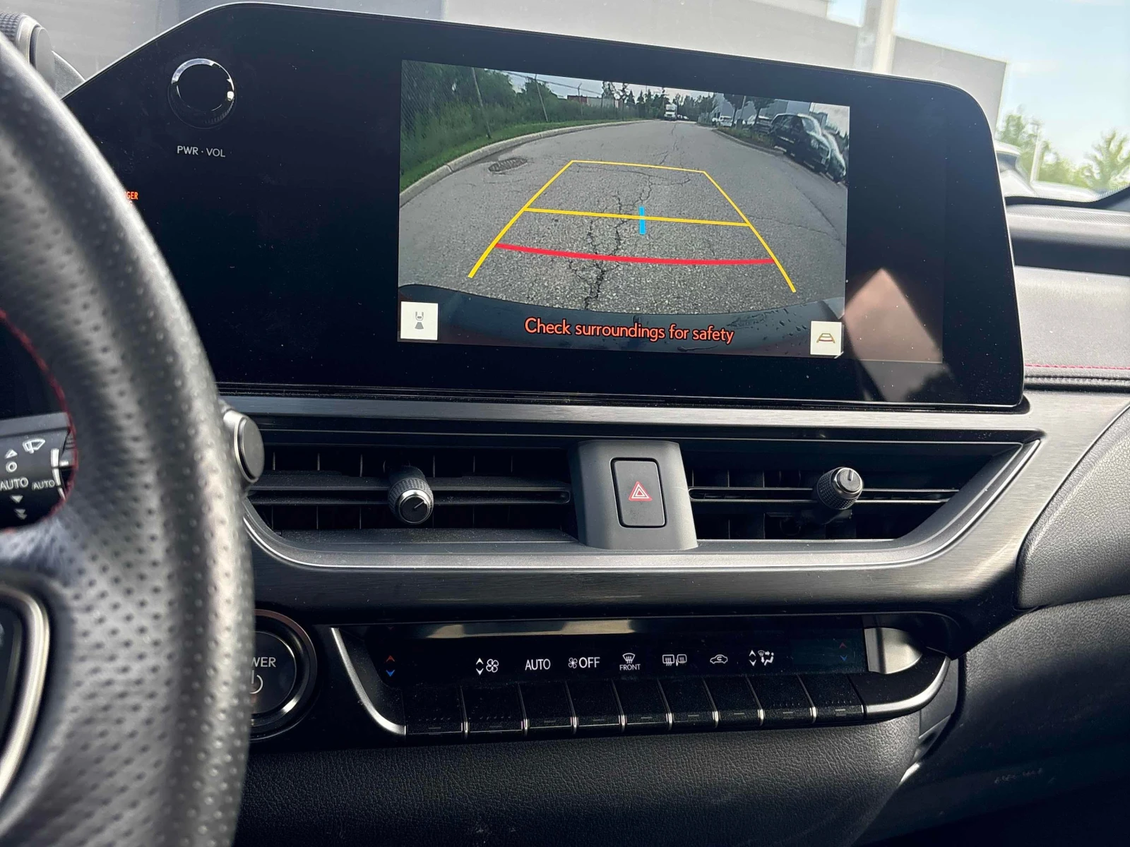 Lexus UX 300h  F-SPORT / ОБДУХВАНЕ / HUD / PANO , снимка 14 - Автомобили и джипове - 55951505