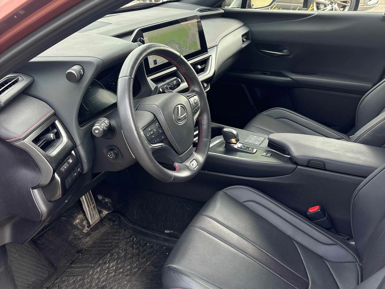 Lexus UX 300h  F-SPORT / ОБДУХВАНЕ / HUD / PANO , снимка 7 - Автомобили и джипове - 55951505