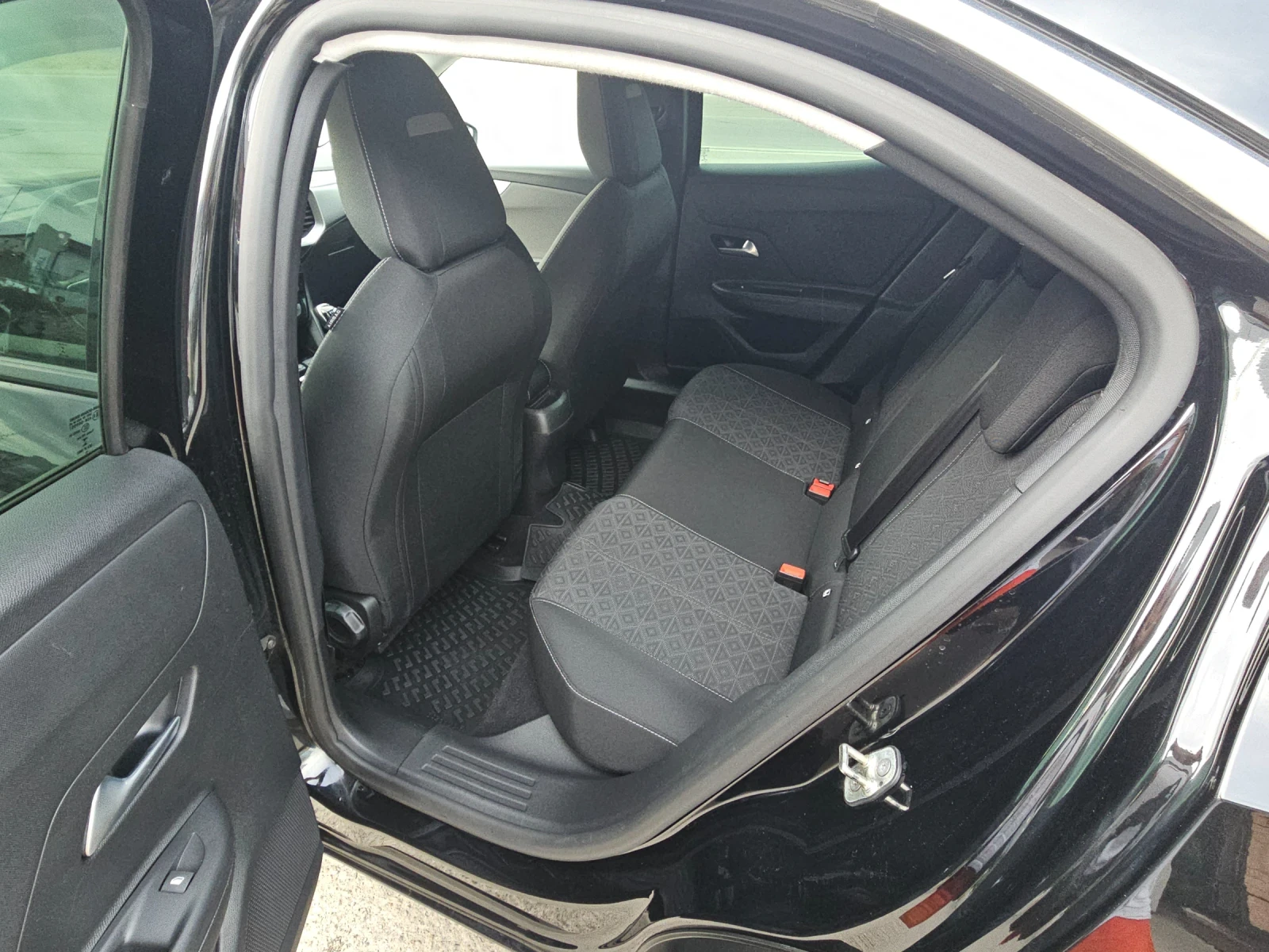 Opel Mokka 1.5d---FULL-led, снимка 10 - Автомобили и джипове - 56166153