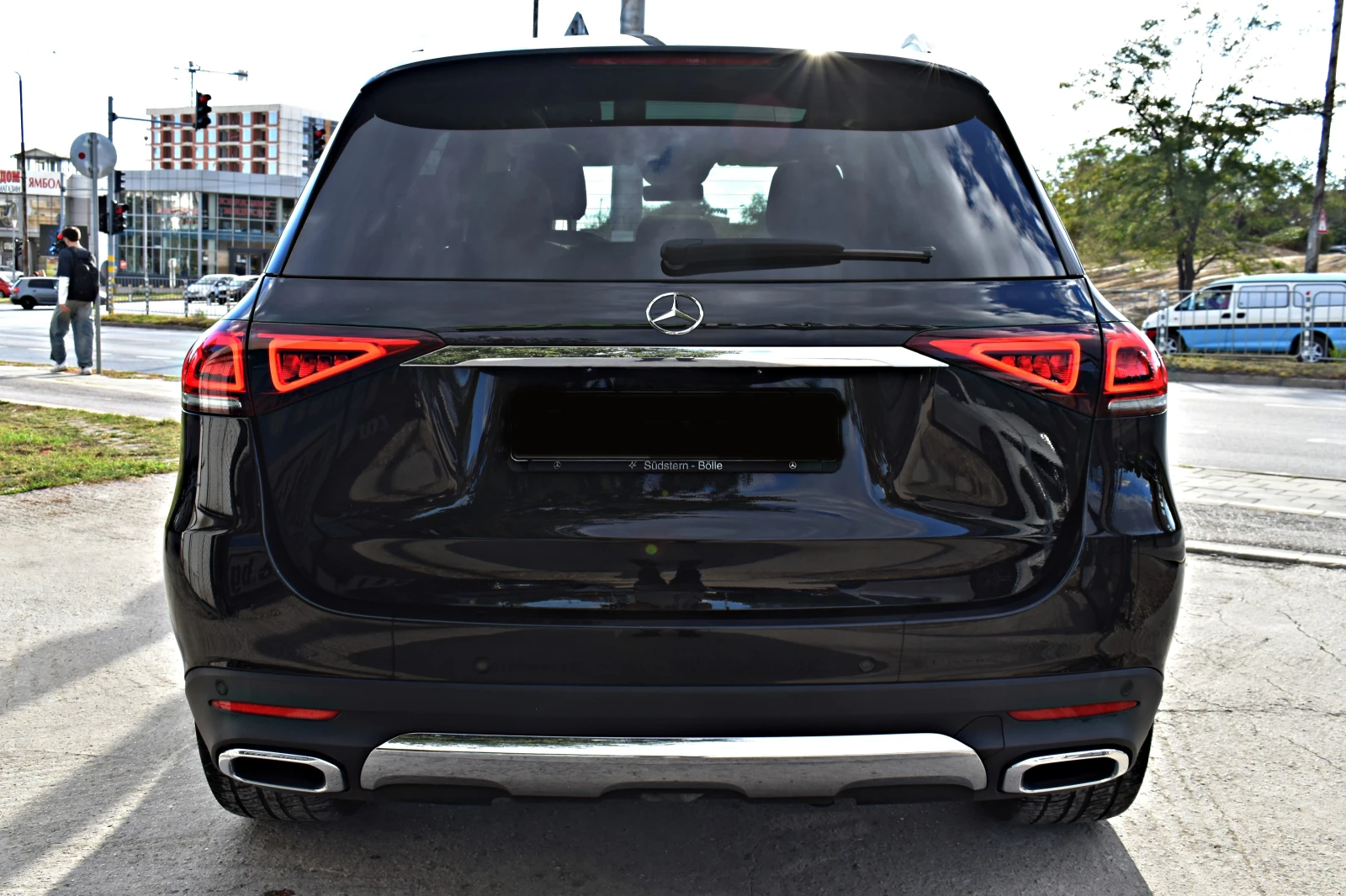 Mercedes-Benz GLE 300 360CAMERA* ОБДУХВАНЕ* SOFTCLOSE* СЕРВИЗНА ИСТОРИЯ, снимка 6 - Автомобили и джипове - 56214869