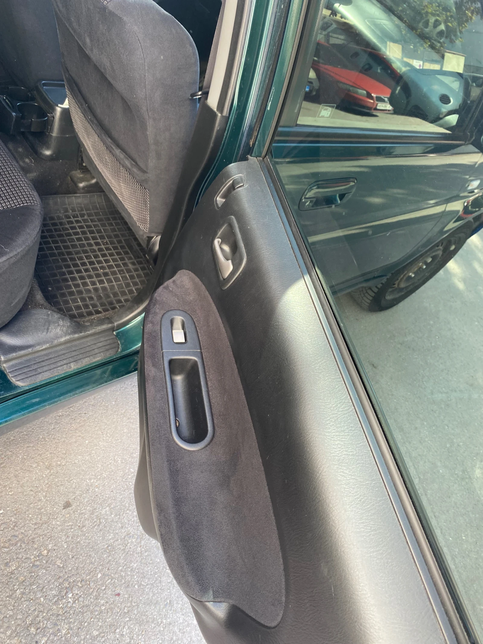Honda Hr-v, снимка 9 - Автомобили и джипове - 56348783