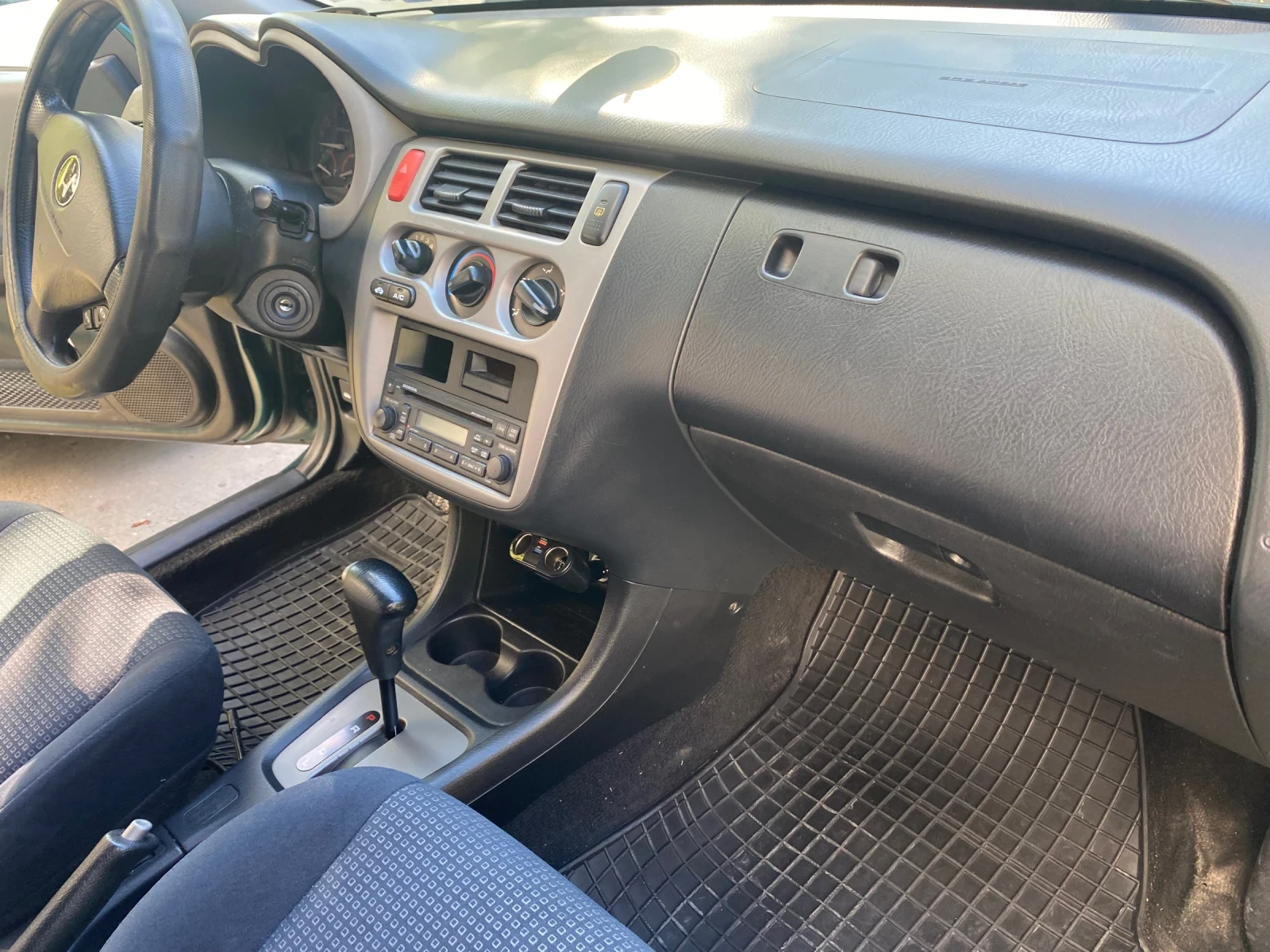 Honda Hr-v, снимка 15 - Автомобили и джипове - 56348783