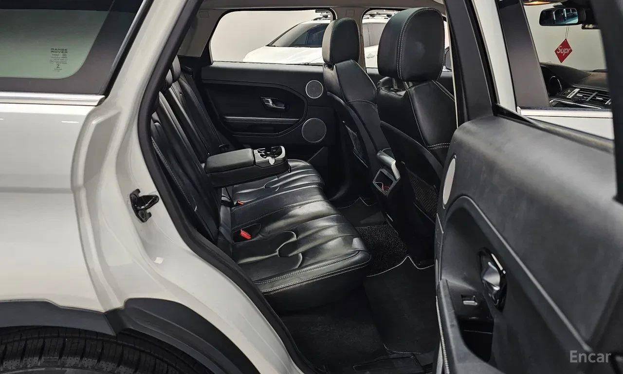 Land Rover Range Rover Evoque 2.2 SD4 Prestige, снимка 11 - Автомобили и джипове - 56390532