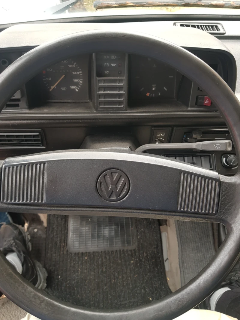 VW Multivan, снимка 11 - Бусове и автобуси - 48223015