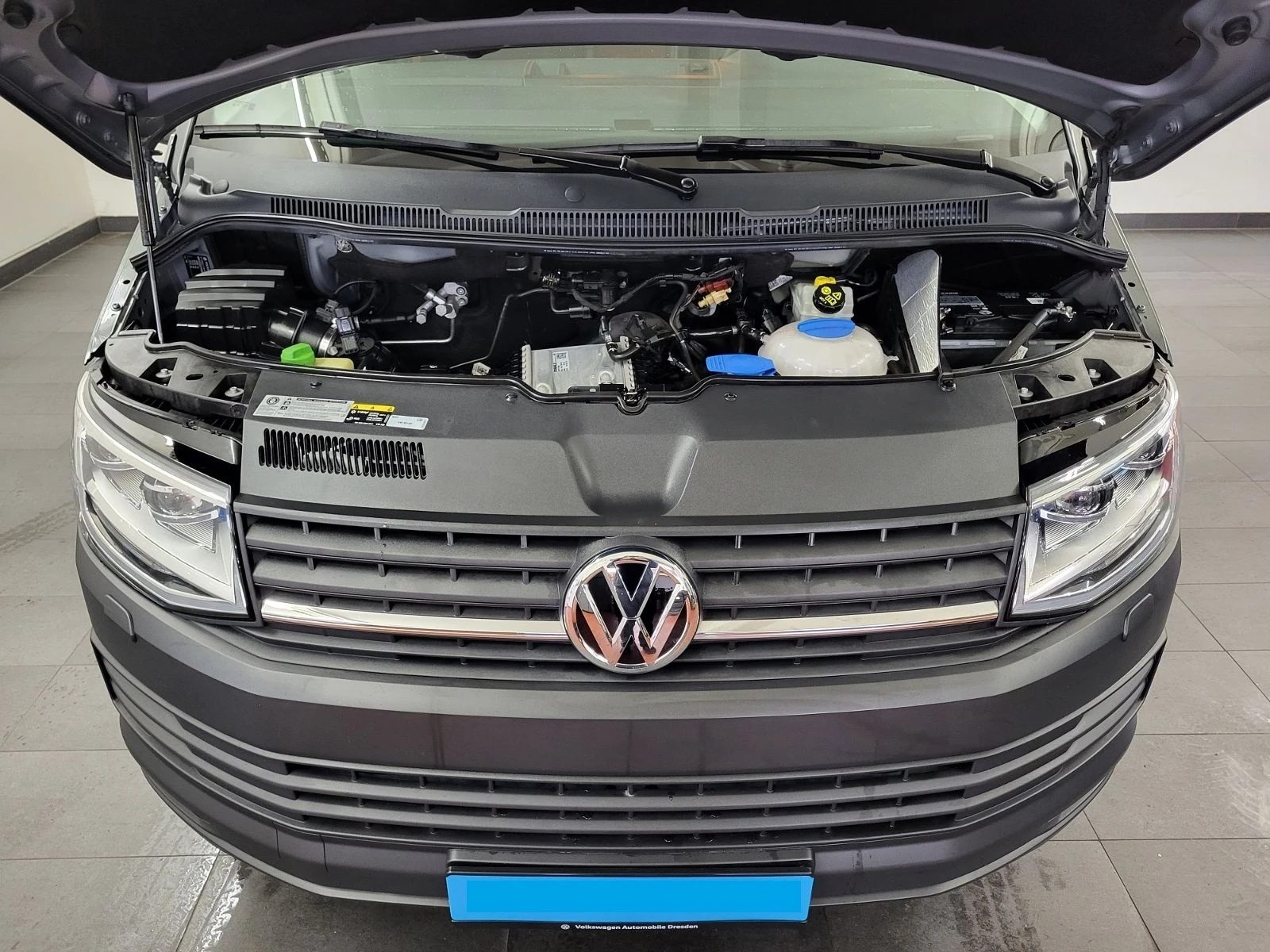 VW Caravelle 2.0 TDI - изображение 10