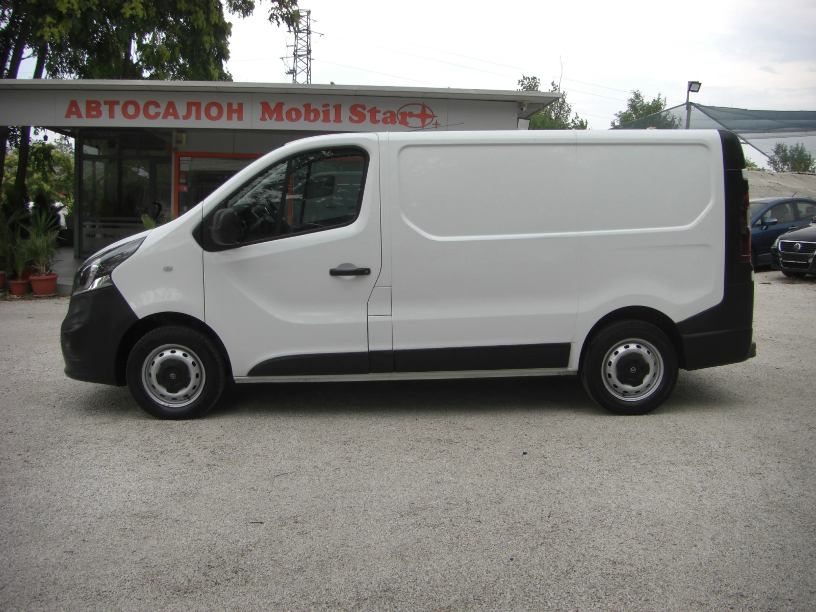 Opel Vivaro 1.6cdti KLIMA 6ck.EURO 6, снимка 2 - Бусове и автобуси - 54686069