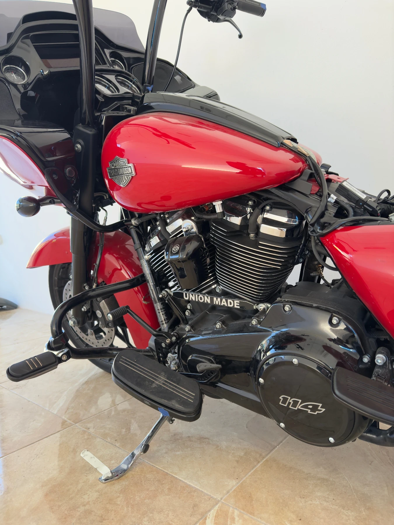 Harley-Davidson Touring FLTRXS - изображение 8