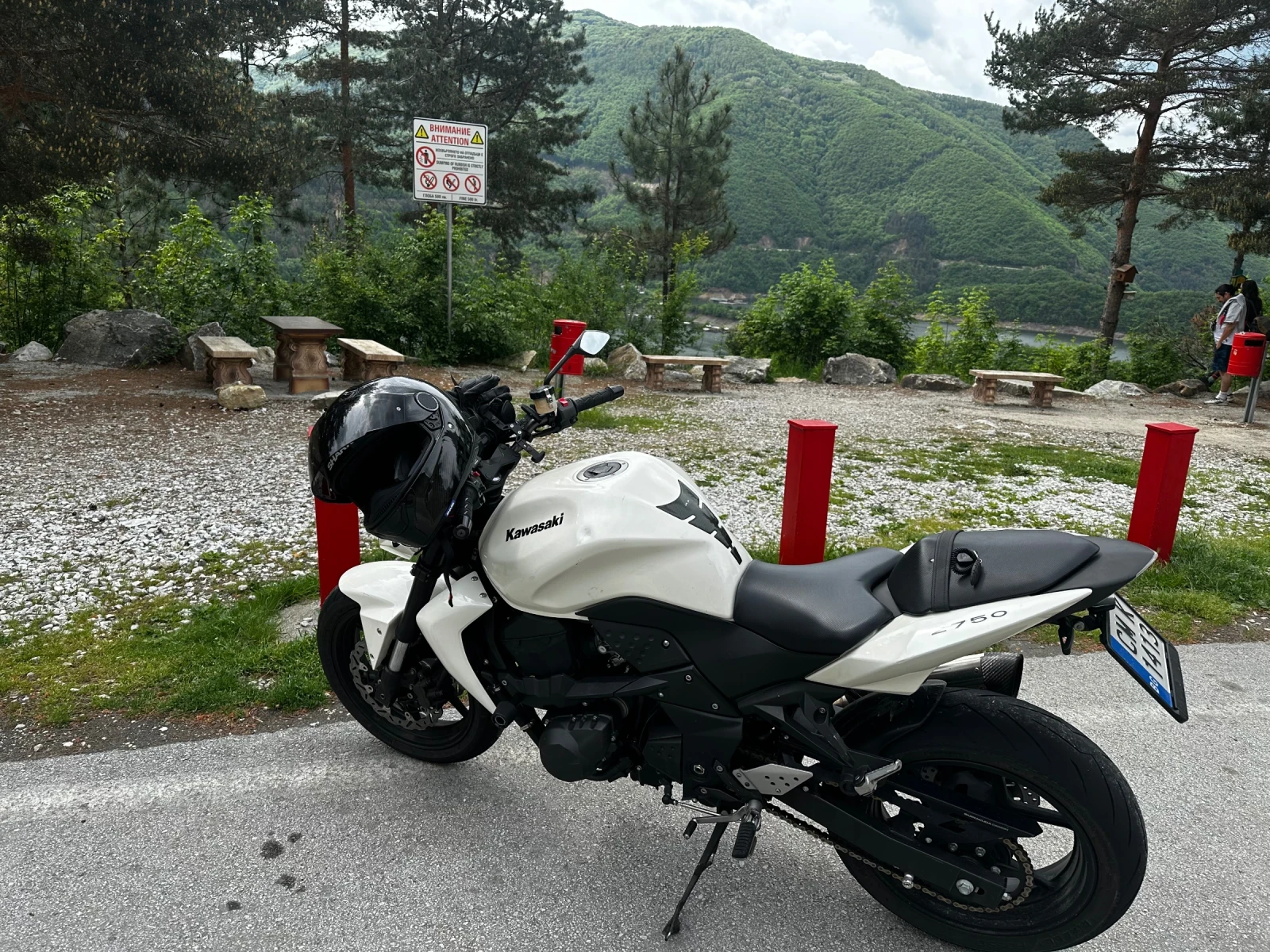 Kawasaki Z Z750, снимка 2 - Мотоциклети и мототехника - 54635394