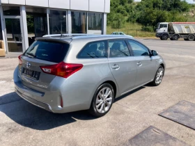 Toyota Auris 1.8 Benzin+ Hibrid 99ks FULL Ekstri, снимка 4
