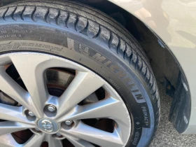 Toyota Auris 1.8 Benzin+ Hibrid 99ks FULL Ekstri, снимка 16